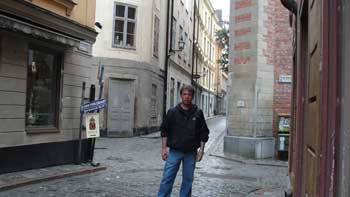 Me standing in a street, stockholm, ken curtis 2010